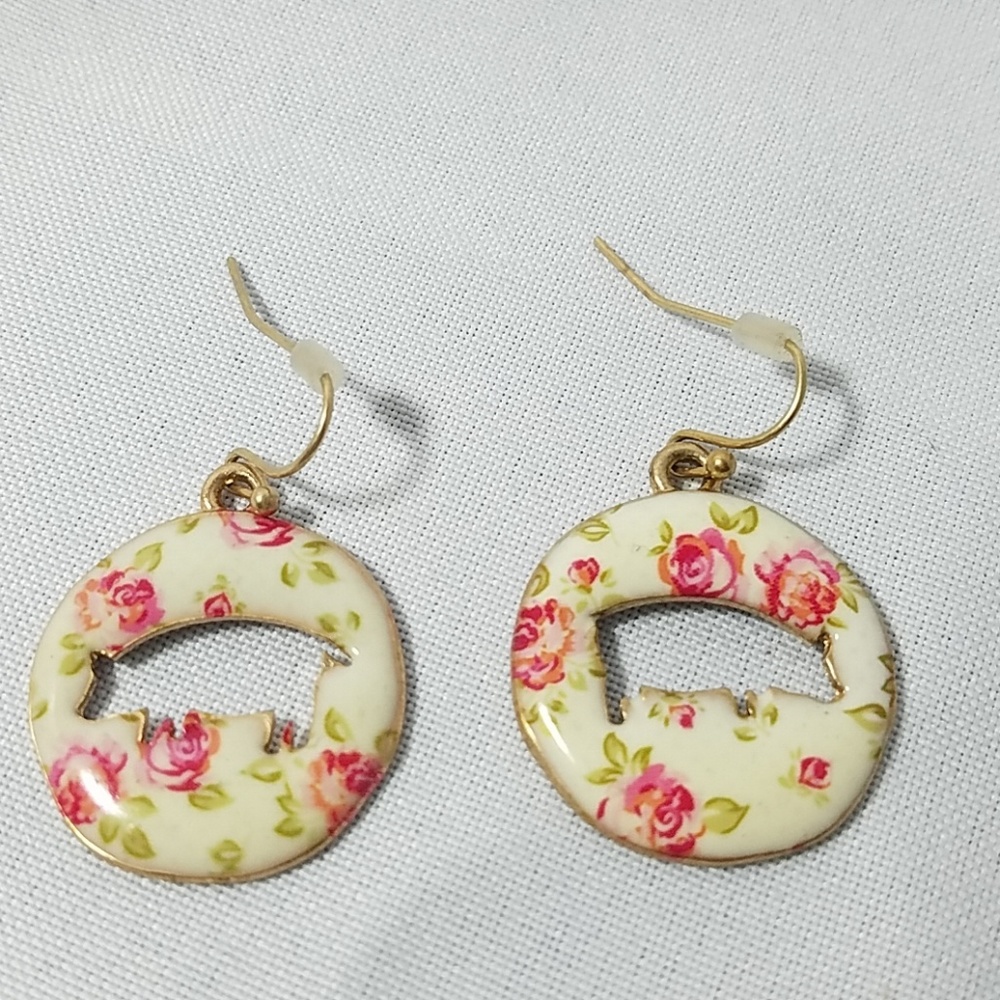 Floral Print Earrings w/Pig Cut-Out